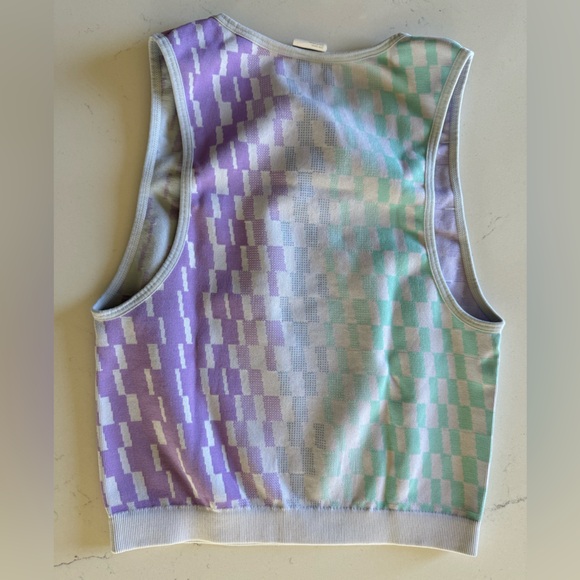 Cropped top and high waisted 7/8 legging Fabletics athletic set Small - Picture 5 of 6